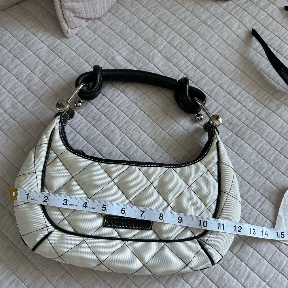 BCBG Y2K rare quilted, off-white, brown leather shoulder bagette small - Picture 11 of 16